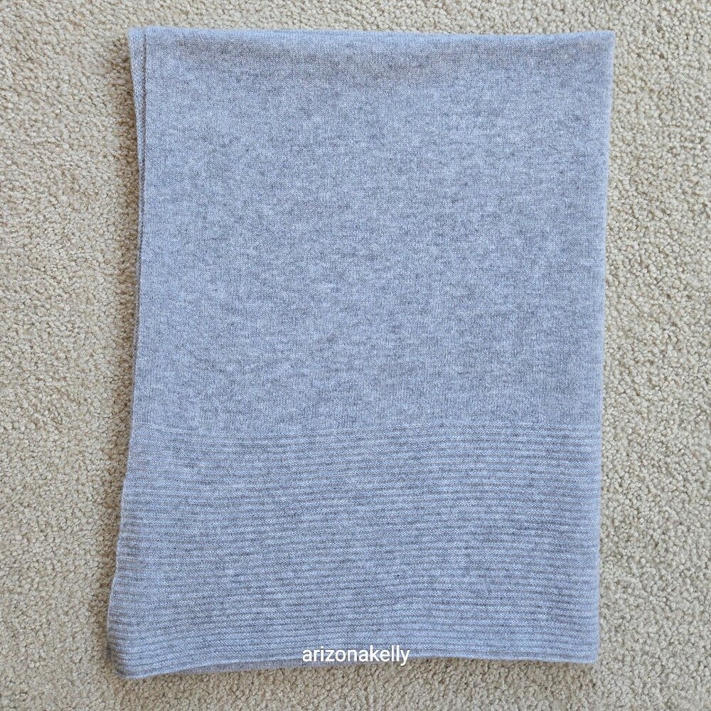 Kinross Cashmere Grey Knit Scarf with Ribbing Detail on Ends